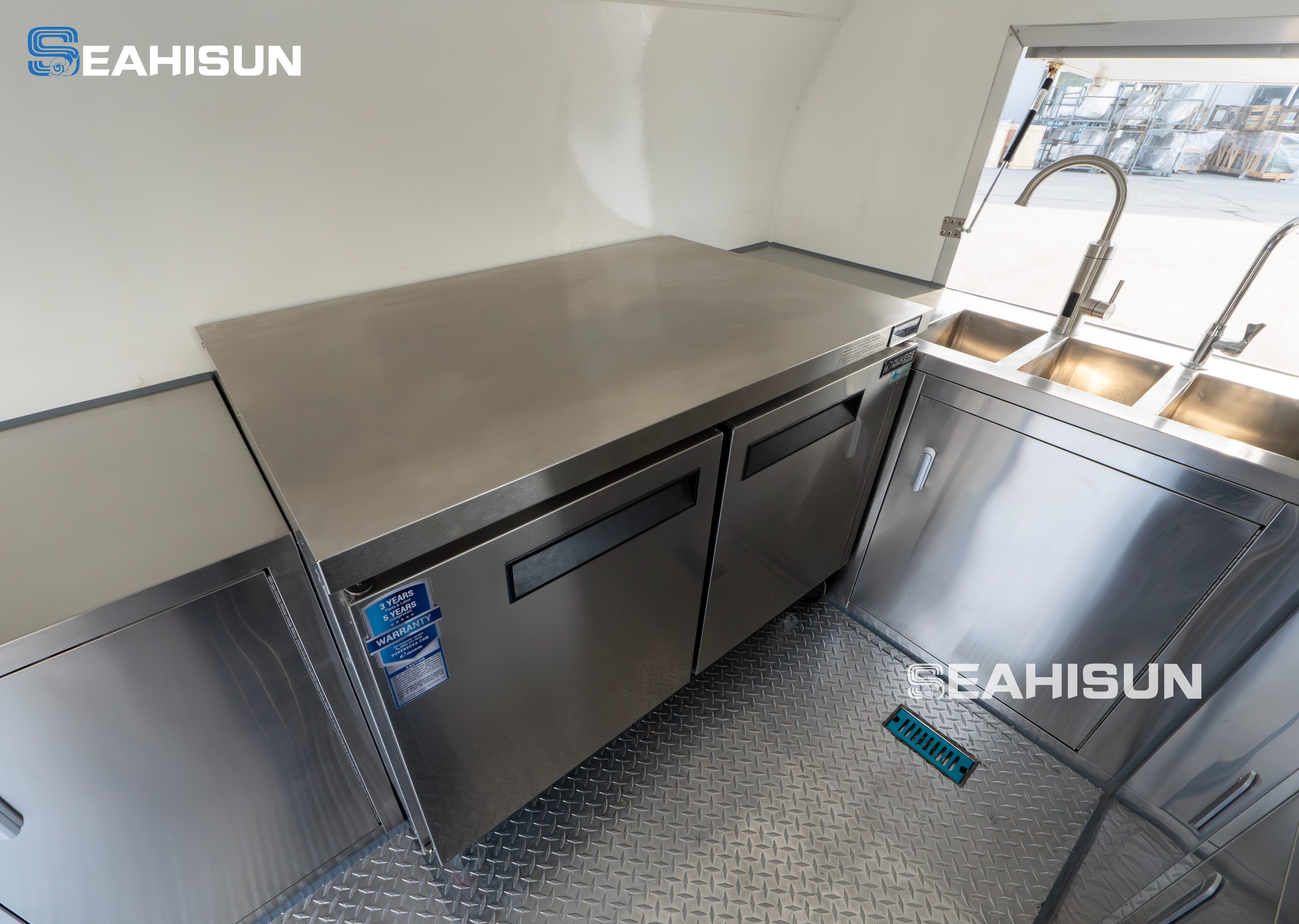 _DSC9127-已增强-NR-pictechcc-水印